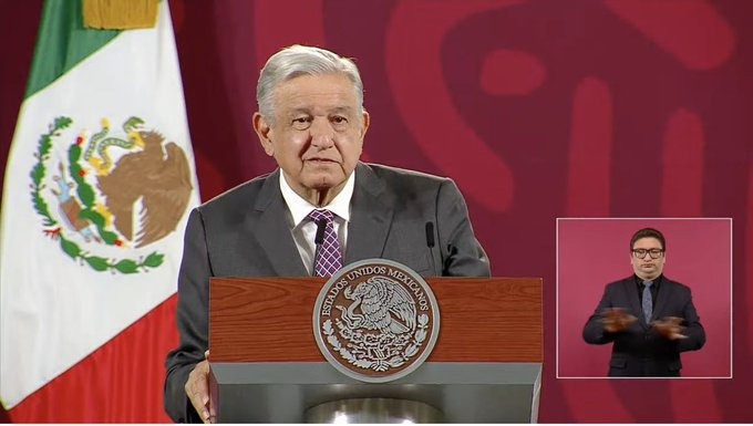 AMLO firma decreto de Vacaciones dignas de 12 días México