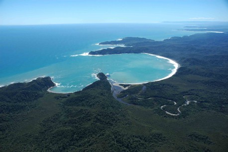 Parque Tantauco, el lado salvaje de la usurpación de territorio williche en Chiloé por parte de Sebastian Piñera