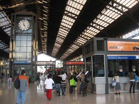 Polémica por la posible privatización del terminal de buses Alameda Sur