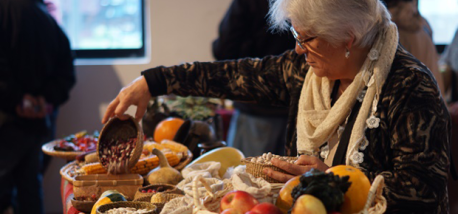 “La Zuni” cultora de la soberanía alimentaria mapuche es reconocida como Tesoro Humano Vivo