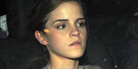 Esto tan humillante le hicieron los paparazzi a Emma Watson cuando cumplió 18 años