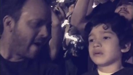 Niño autista se emociona con Coldplay y la banda responde esto