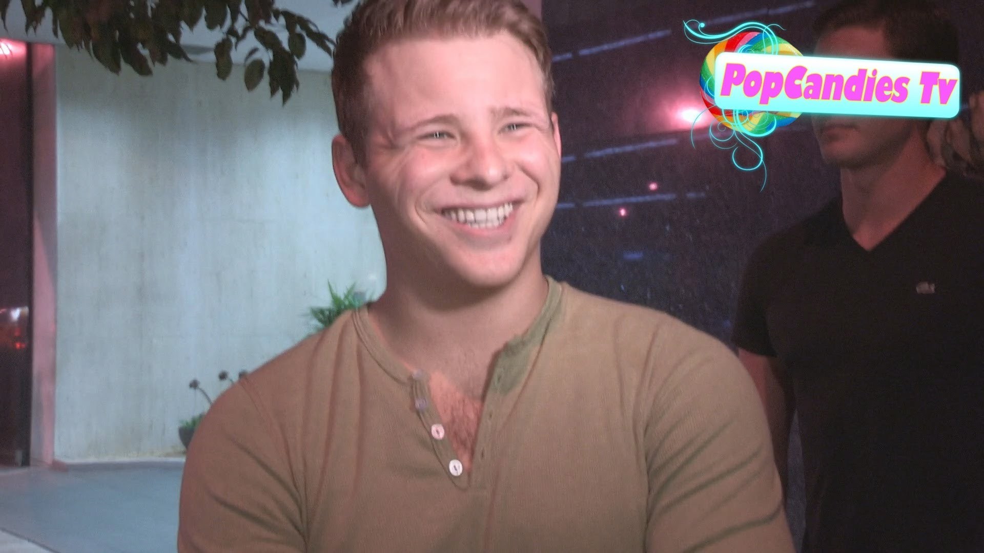 La sorprendente transformación de Jonathan Lipnicki, el niño actor de ...