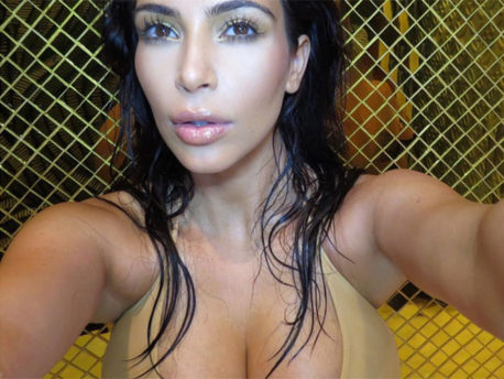 Kim Kardashian regresó a Instagram con fotos al borde de la censura