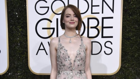 Emma Stone pasó el momento más vergonzoso de su vida en los Golden Globes y todo quedó registrado