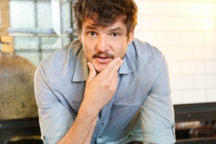 Pedro Pascal habla sobre su vida como refugiado político en Estados Unidos