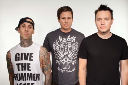 Ex integrante de Blink 182 es galardonado como el mejor investigador de OVNIS del año