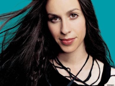 ¿La recuerdas? Mira el presente de la exitosa cantante de los noventa, Alanis Morissette