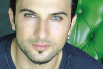 ¿Te acuerdas del cantante Tarkan? Así luce hoy a 23 años de su éxito de «los besos»