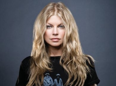 Fergie posó desnuda para promover su nuevo álbum y las redes sociales enloquecen