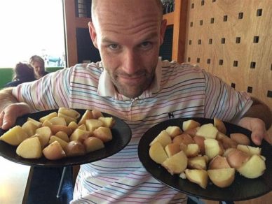 (Fotos) Comió papas todos los días durante un año y el inesperado resultado fue increíble