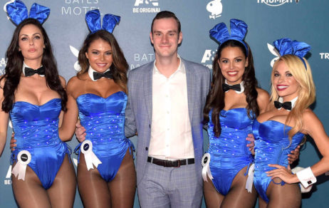 (Fotos) Conoce a Cooper Hefner el mayor de los herederos del imperio Playboy que vivió rodeado de excentricidades