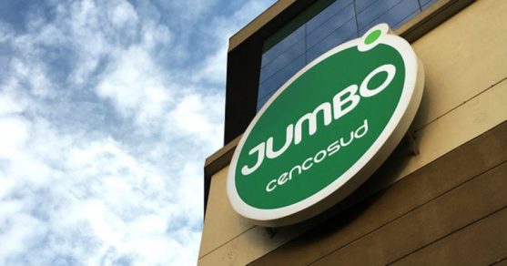 Insólito: Trabajadores de Jumbo en Puerto Montt denuncian que empresa quiere cobrarles 10 mil pesos diarios por el estacionamiento