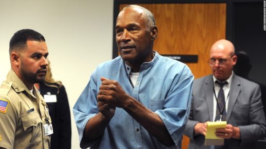 O.J. Simpson sale de la cárcel bajo fianza tras nueve años entre rejas