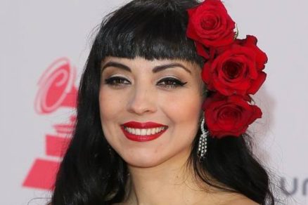 Mon Laferte sorprende a sus seguidores mostrándose «al natural y despeinada»