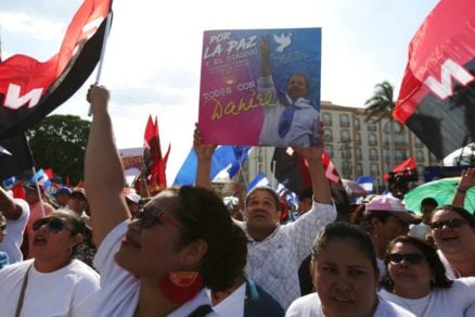 Nicaragüenses piden cese de la violencia y abogan por el amor