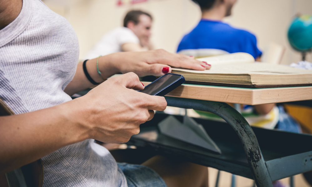 Prohibir O No Prohibir Los Teléfonos En La Escuela Esa Es La Cuestión 6509