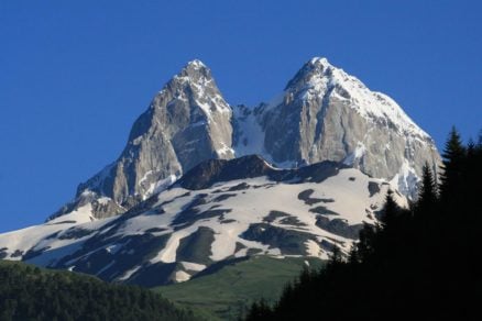 Aparecen muertos en una montaña en Georgia