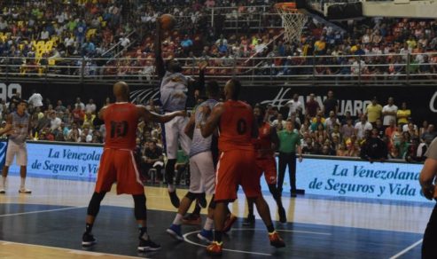 Guaros de Lara contra Trotamundos