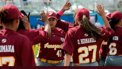 Vinotinto de béisbol femenino