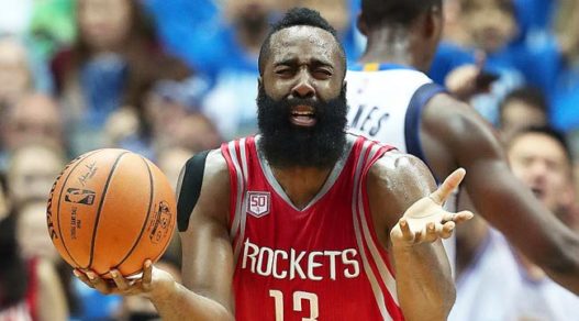 James Harden pelea en un local nocturno