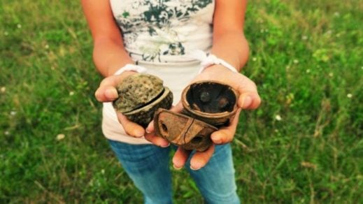 ¡De lo último! Bombas de racimo “olvidadas” matan a más niños que adultos