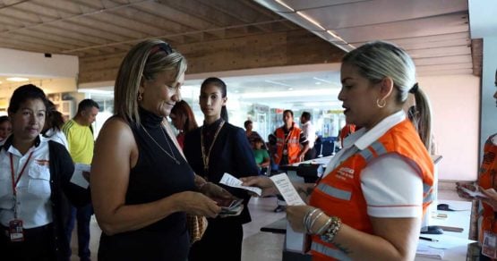 Conviasa inauguró vuelo Venezuela – Aruba