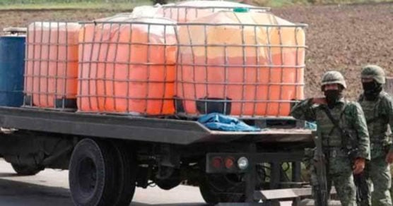 SSP y Semar aseguran mil 500 litros hidrocarburo robado en Ahuazotepec