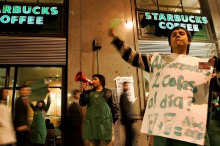 Sindicato de Starbucks acusa negligencia del gobierno por amenazas y agresiones a dirigentes sociales