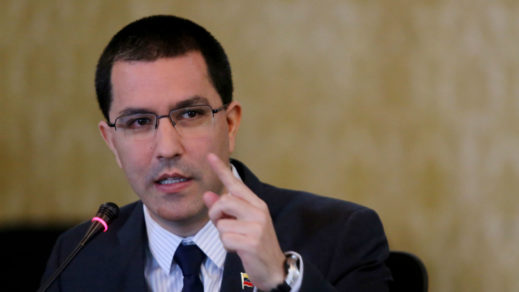 Canciller Arreaza hace responsable a Colombia por la intentona golpista en Venezuela