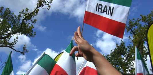 Irán