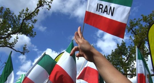 Irán