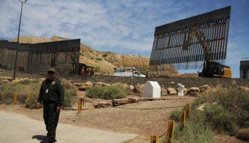 Seguidores de Trump construyen muro «privado» en frontera mexicana