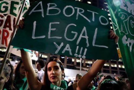 Brasil: Tribunal autoriza aborto para niña de 10 años abusada y médicos se niegan a realizarlo