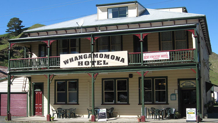 Whangamomona