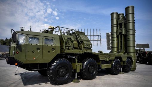 Aumenta la tensión  entre Ankara y Washington: Rusia entrega otro lote de componentes de los sistemas S-400 a Turquía