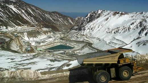 ¿Y los glaciares? Preocupación por planes de Anglo American de expandir operación de mina Los Bronces