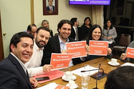 Congreso: Comisión de Salud de la Cámara aprueba proyecto de eutanasia