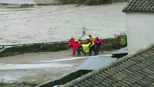 Al menos 3 personas fallecen tras fuertes lluvias en España