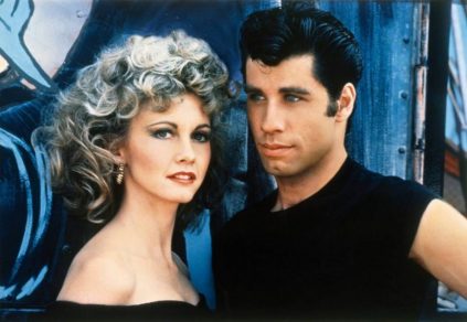 Subastarán más de 500 objetos que Olivia Newton-John usó en «Grease»