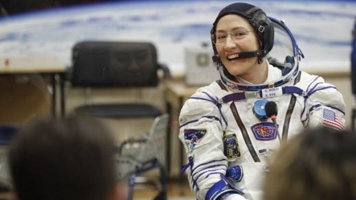 Los astronautas rusos de la EEI prevén realizar una caminata espacial este año