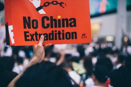 Hong Kong prohibirá contenido en Internet que promueva la violencia