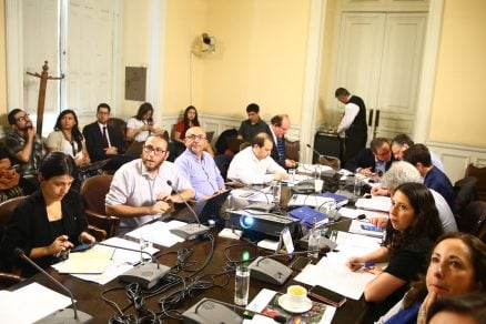 Sueldo mínimo: Fundación Sol pide aumento del ingreso base de los trabajadores y no optar por la vía de bonos