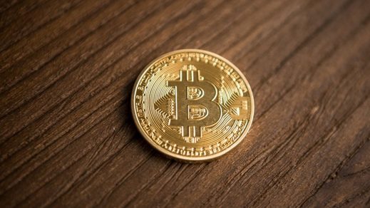 ¡Bitcoin sigue descendiendo! esta vez cayó por debajo de los 6.500 Dólares