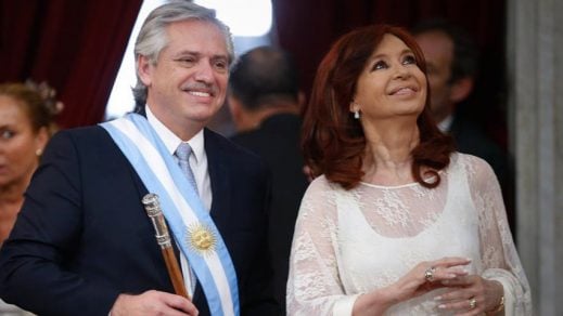 ¿Comienza una nueva era política para la Argentina?: Asumieron Alberto y Cristina Fernández