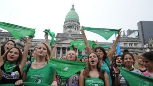 Nuevo gobierno de Argentina salda deuda social y presenta protocolo de aborto no punible