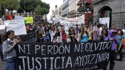 Encuentran restos humanos que podrían pertenecer a los 43 normalistas de Ayotzinapa