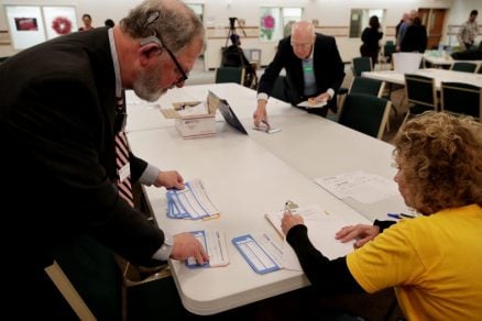 Piden recuento de votos ante resultados cerrados de primarias demócratas en Iowa