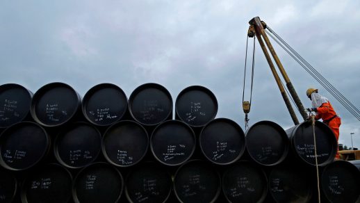 El precio del crudo WTI registra caída de un 305,97% en un día y cierra a -37,67 dólares el barril por primera vez en la historia