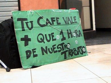 Sindicato de Starbucks presenta recurso de protección «para frenar los abusos» de la empresa